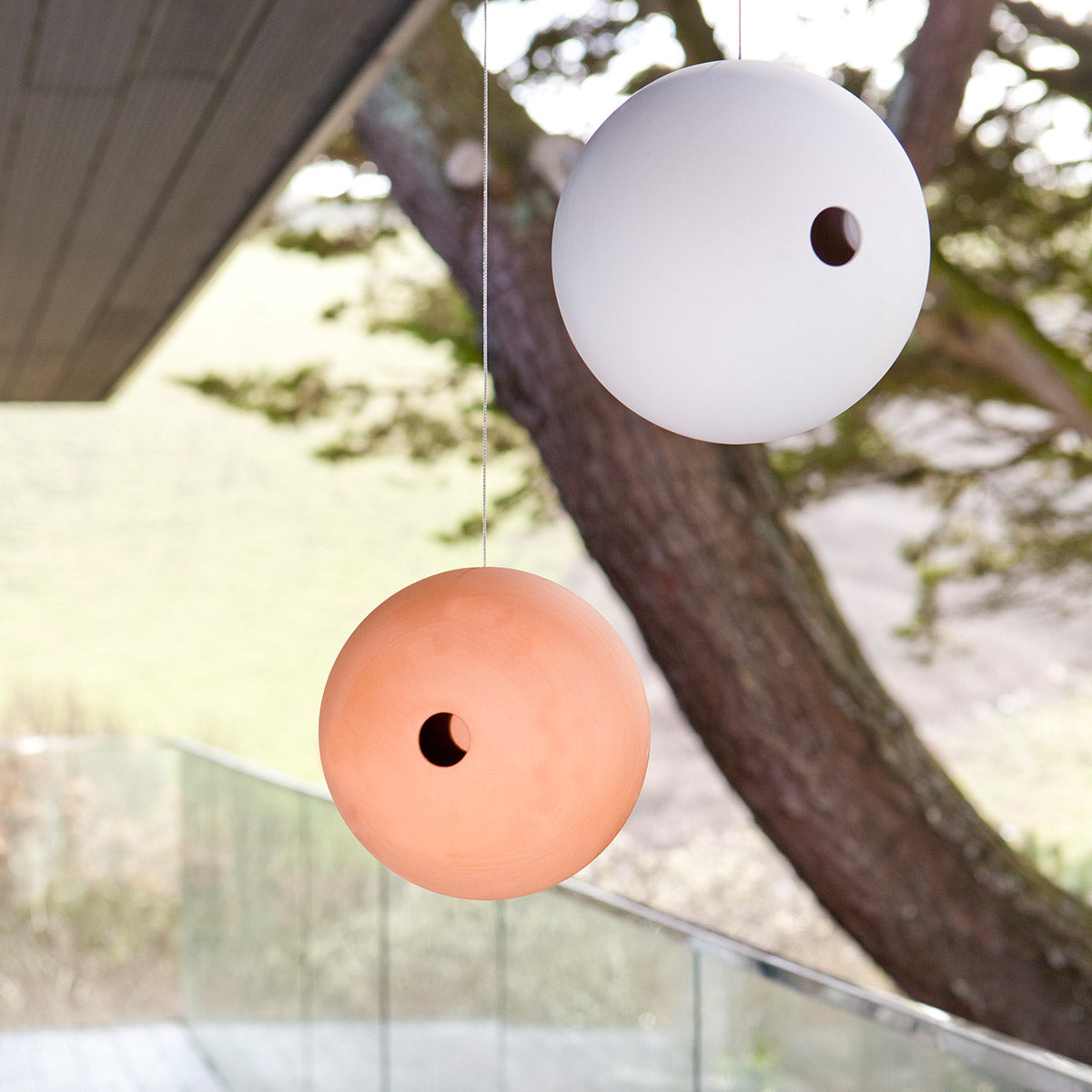 Birdball Birdhouse - White