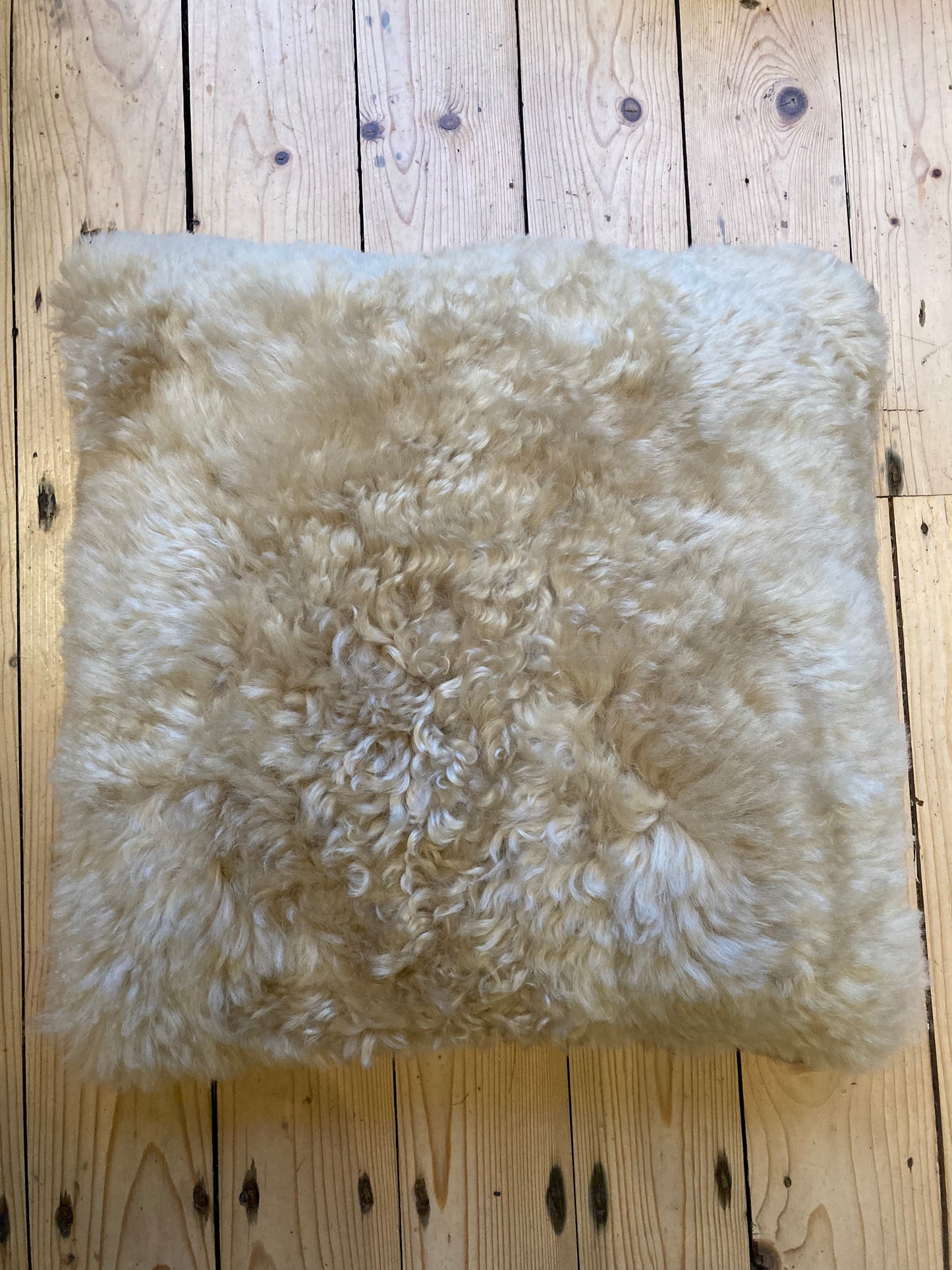 Luxury Shearling Cushion (Cream)