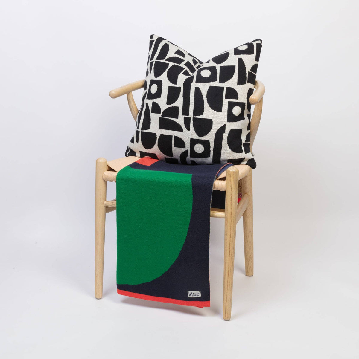 Cotton Knit Throw Pillow/Cushion: Bruten Mini Mono