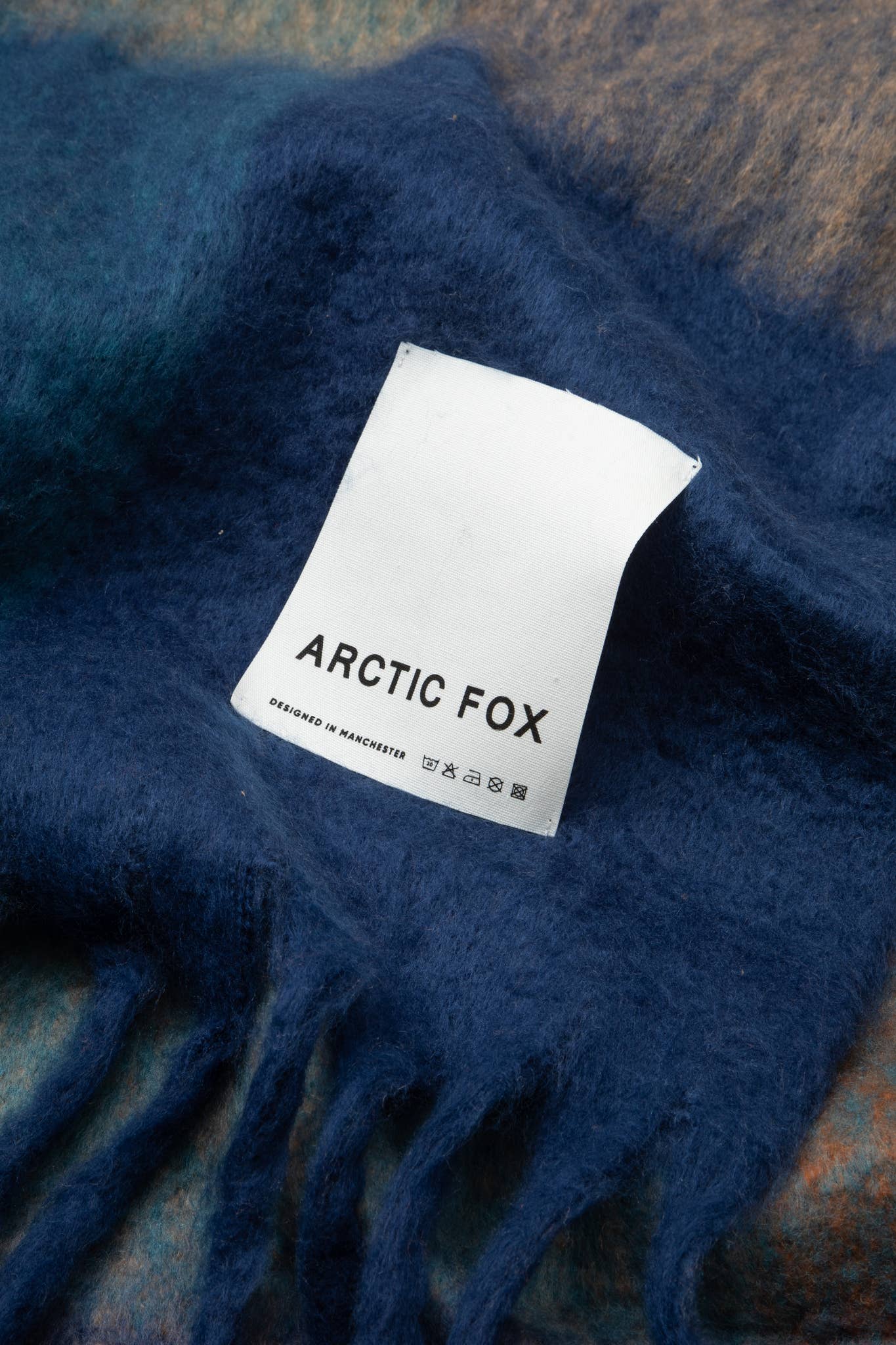 The Reykjavik Throw - 100% Recycled - Tokyo Lights - AW25