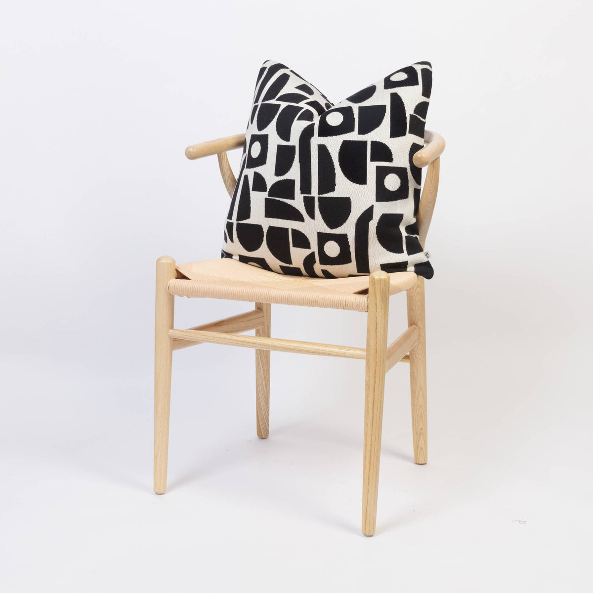 Cotton Knit Throw Pillow/Cushion: Bruten Mini Mono